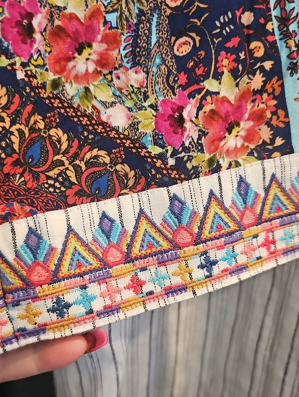 John Mark Embroidered Top - Picture 4 of 9